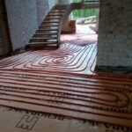 Монтаж теплої підлоги в котеджі